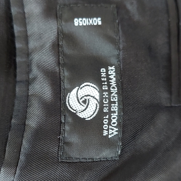 Men's Suit. Jacket 40 R, Pants 34x33 - Picture 6 of 9